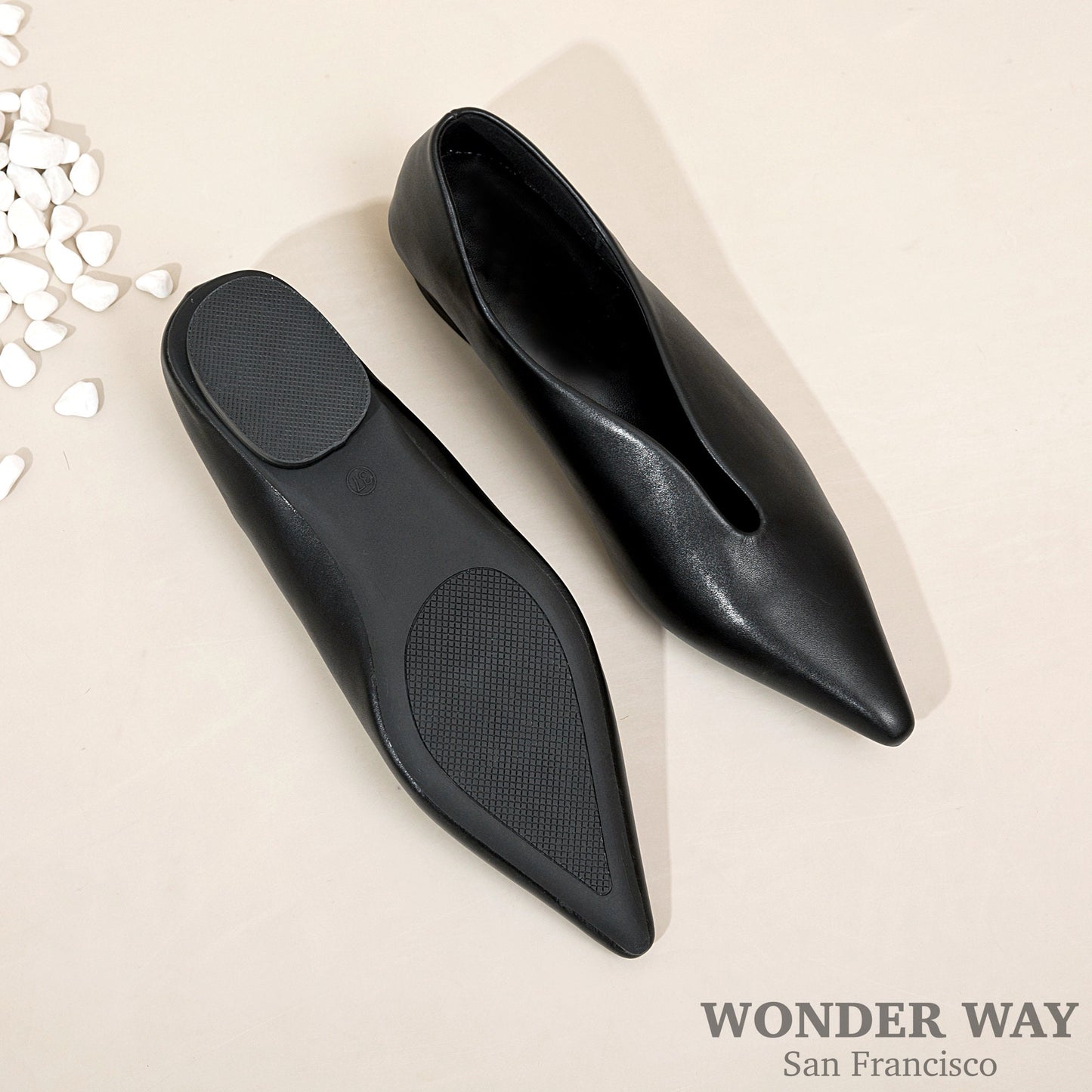 Women Retro Pointed Toe Flats | Low Heel Flats | Handmade leather slip on shoes | Women Mules Shoes | Soft Dress Shoes