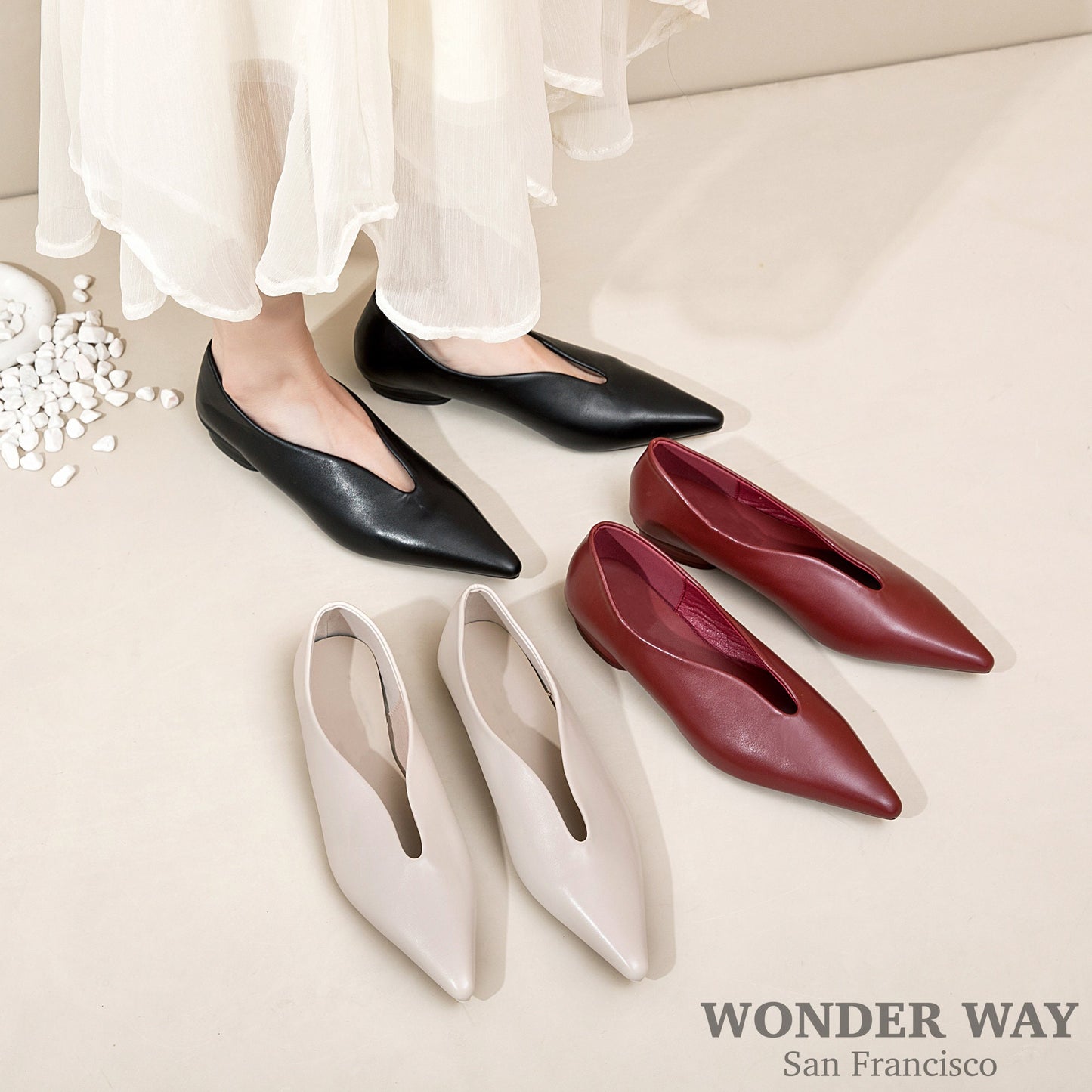 Women Retro Pointed Toe Flats | Low Heel Flats | Handmade leather slip on shoes | Women Mules Shoes | Soft Dress Shoes