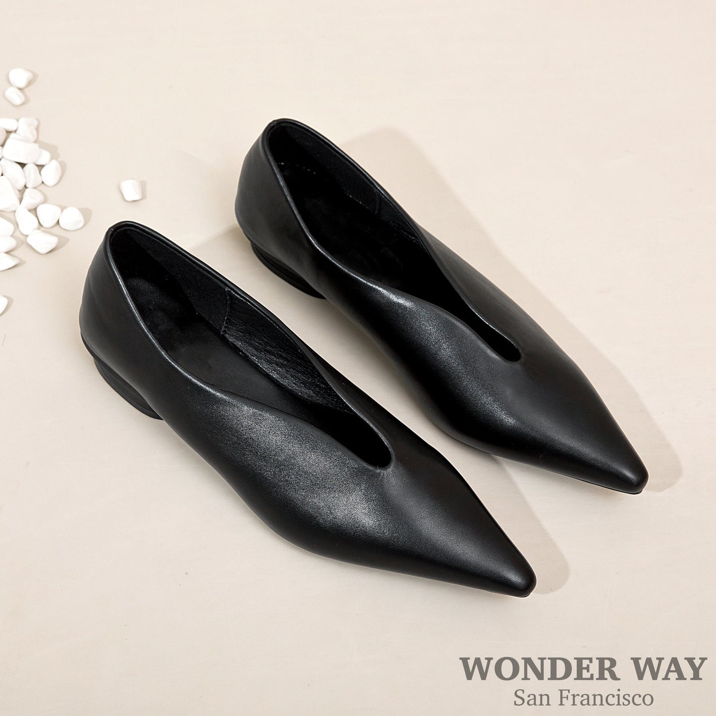 Women Retro Pointed Toe Flats | Low Heel Flats | Handmade leather slip on shoes | Women Mules Shoes | Soft Dress Shoes